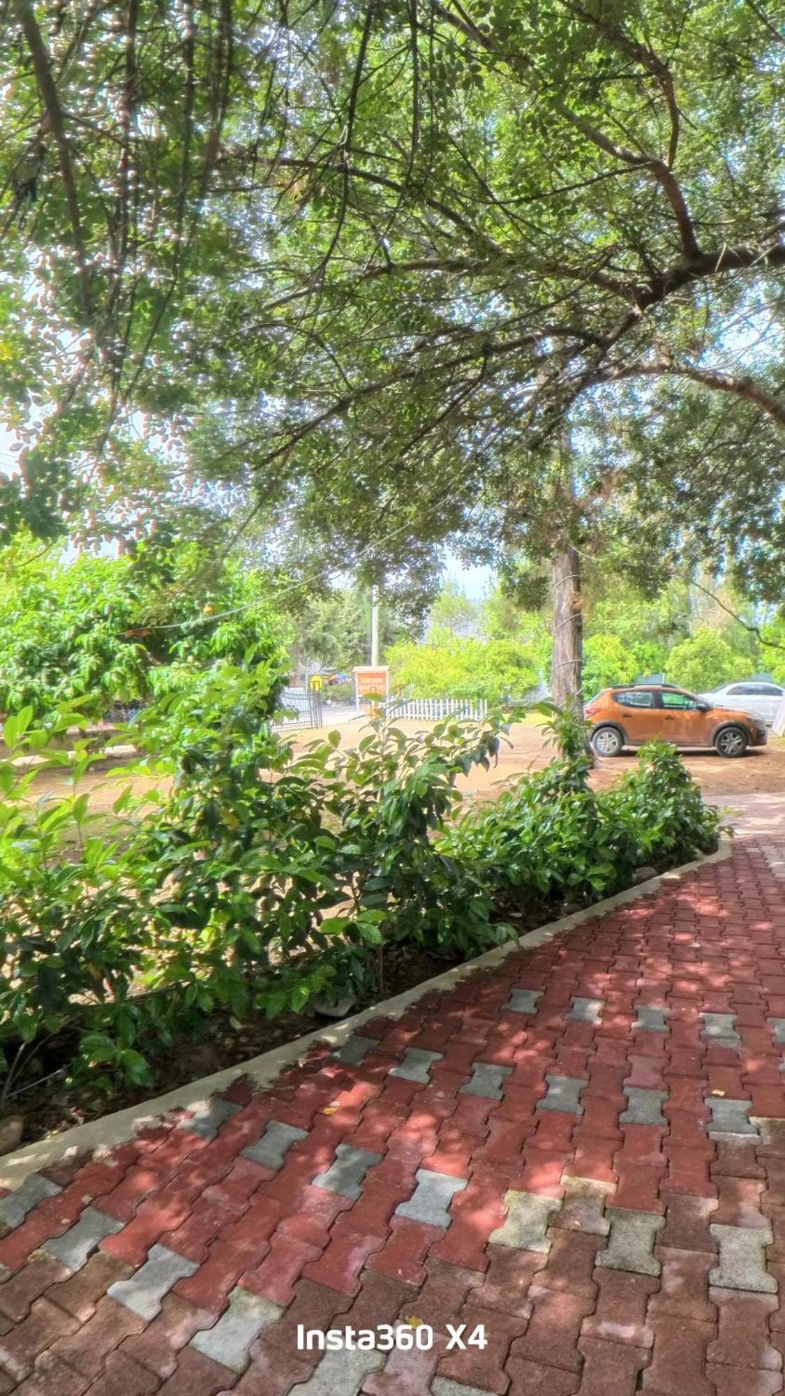 Secret Garden Hotel & Bungalows Чирали Екстериор снимка