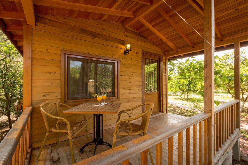 Secret Garden Hotel & Bungalows Чирали Стая снимка