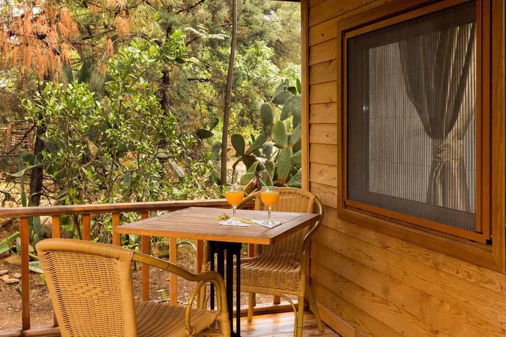 Secret Garden Hotel & Bungalows Чирали Стая снимка
